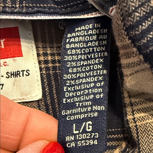 Wrangler Navy and Tan Plaid Button Down Shirt - Picture 5 of 9